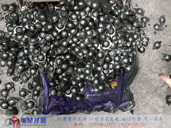 優(yōu)聚澤耀炭黑壓球機(jī),炭粉壓球機(jī)廠家銷(xiāo)售價(jià)格